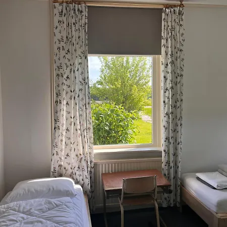 Vakantiehuis In Boerderij Met Omheinde Tuin * Oosterend (Texel)